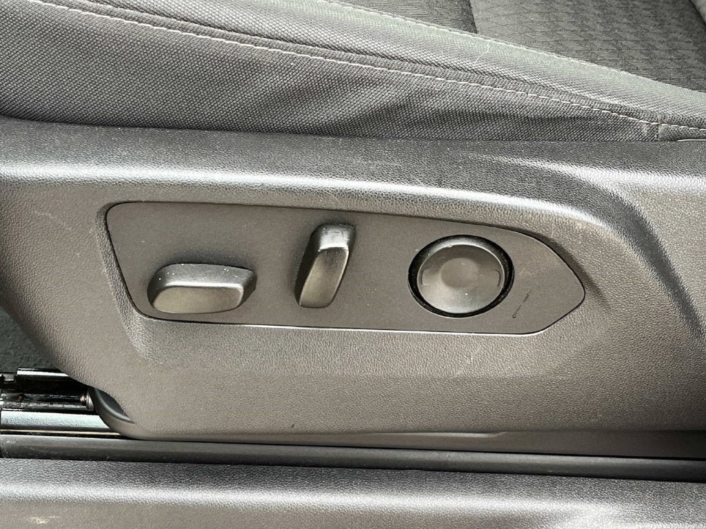 2025 Chevrolet Silverado 1500 LT LT1