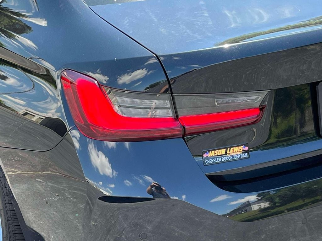 2025 BMW 3 Series 330i
