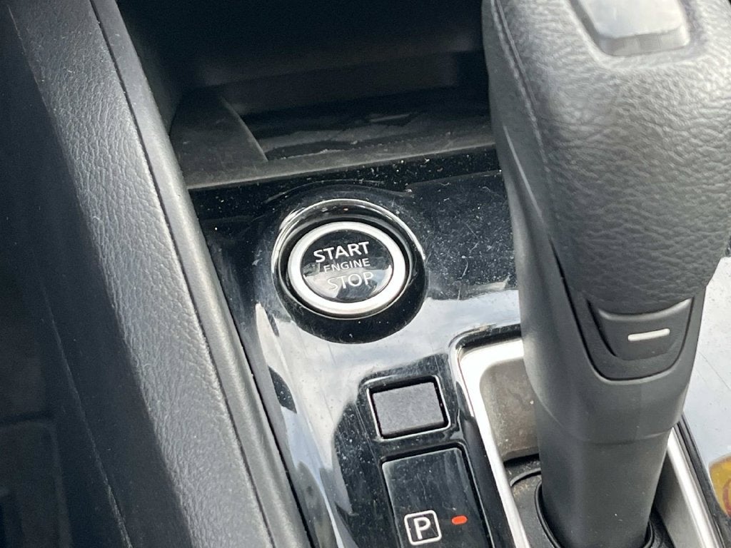 2023 Nissan Versa 1.6 SV