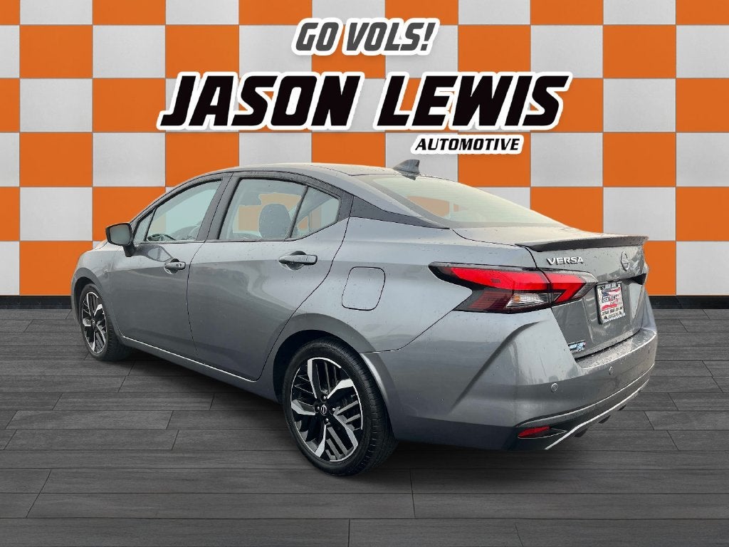 2024 Nissan Versa 1.6 SR