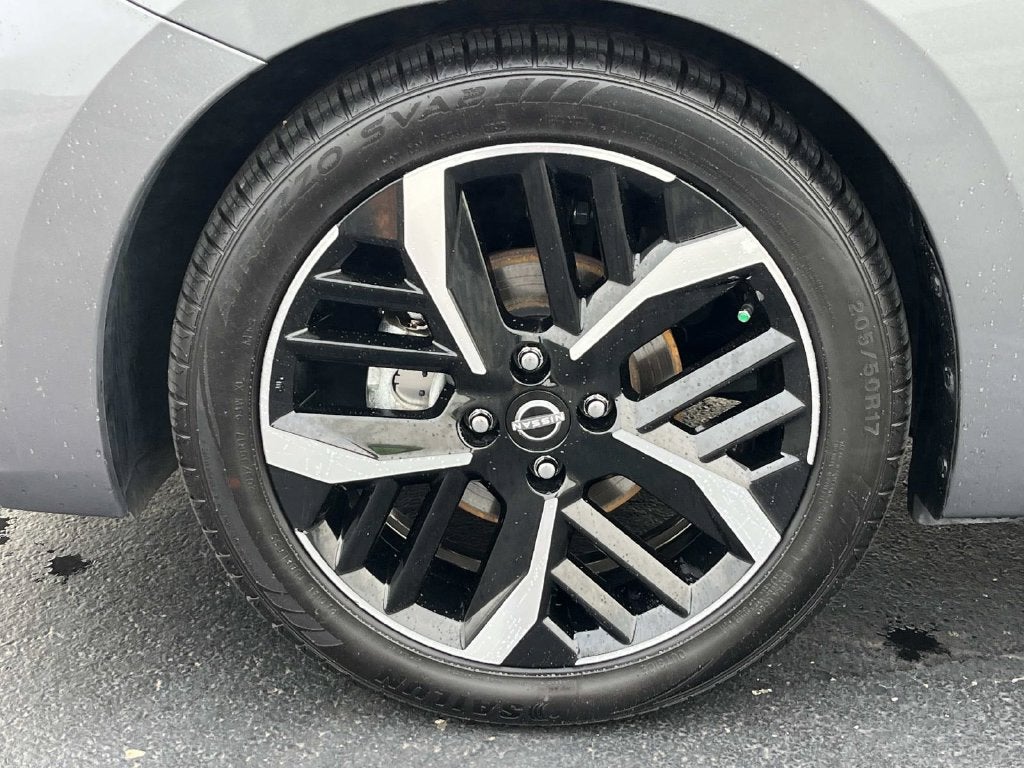 2024 Nissan Versa 1.6 SR