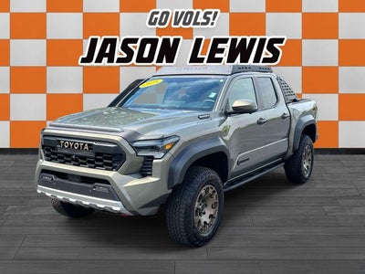 2025 Toyota Tacoma Hybrid Trailhunter
