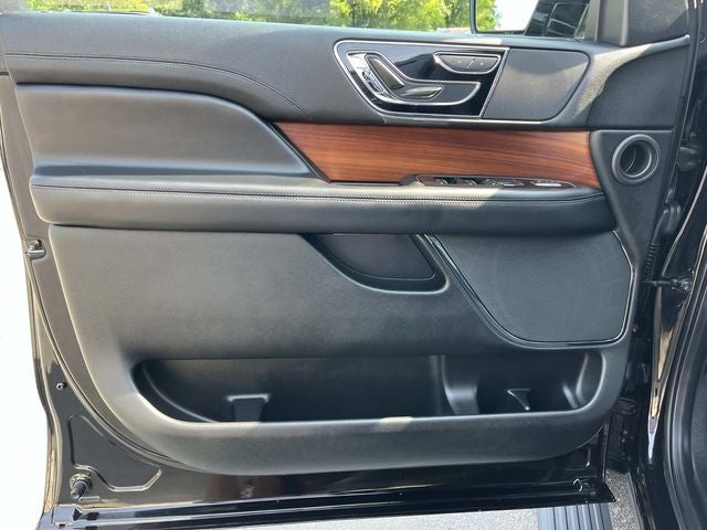 2019 Lincoln Navigator L Select
