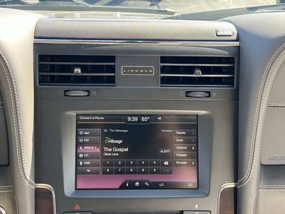 2015 Lincoln Navigator L Base
