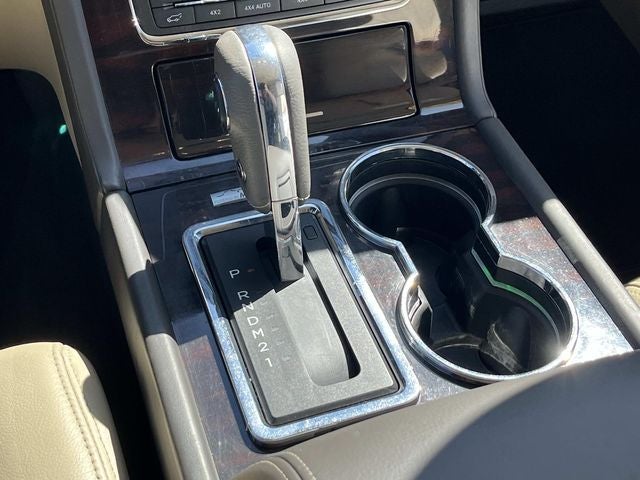2015 Lincoln Navigator L Base