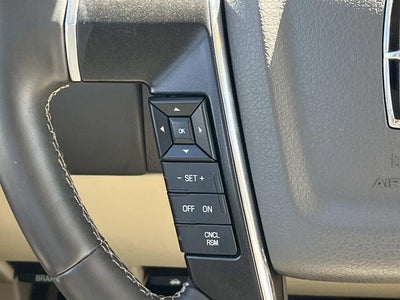 2015 Lincoln Navigator L Base