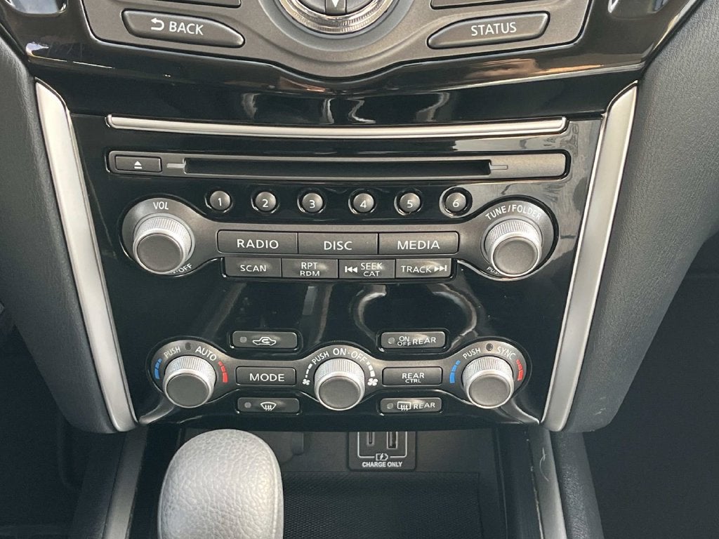 2020 Nissan Pathfinder S