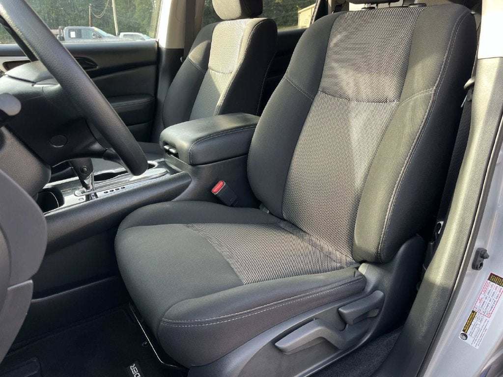 2020 Nissan Pathfinder S
