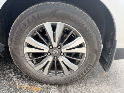 2020 Nissan Pathfinder S