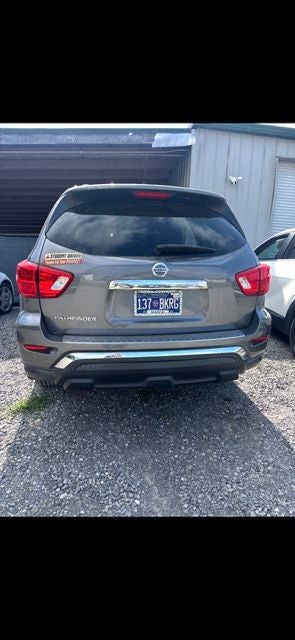 2017 Nissan Pathfinder S
