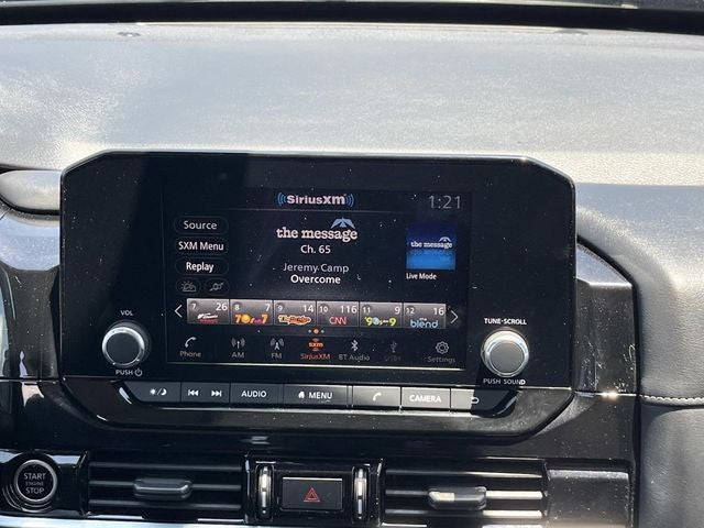 2024 Nissan Pathfinder SV