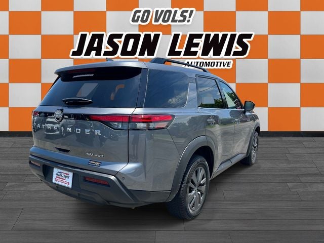 2024 Nissan Pathfinder SV