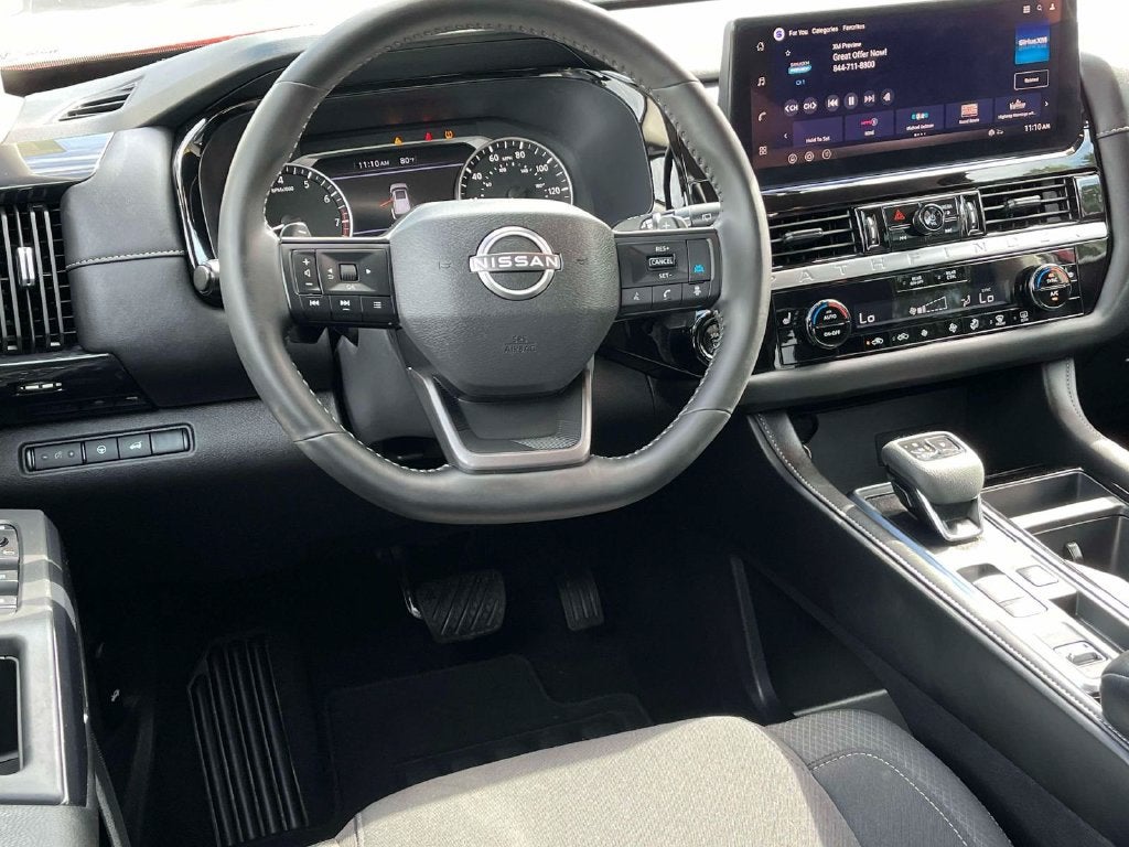 2026 Nissan Pathfinder SV