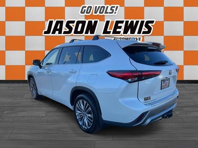 2021 Toyota Highlander Hybrid Platinum