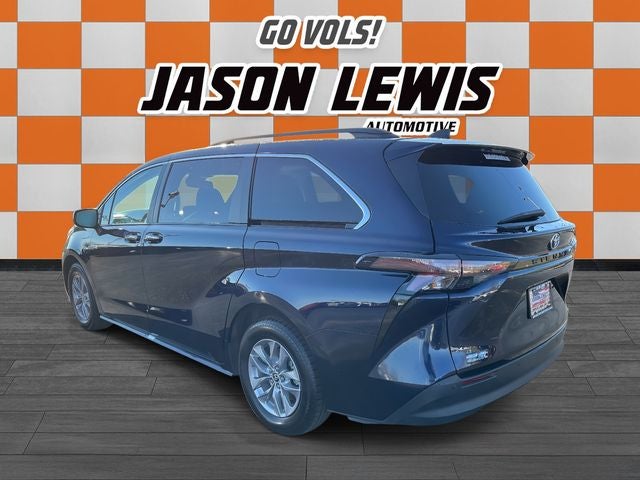 2024 Toyota Sienna XLE 7 Passenger