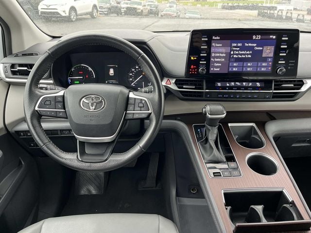 2023 Toyota Sienna XLE 8 Passenger