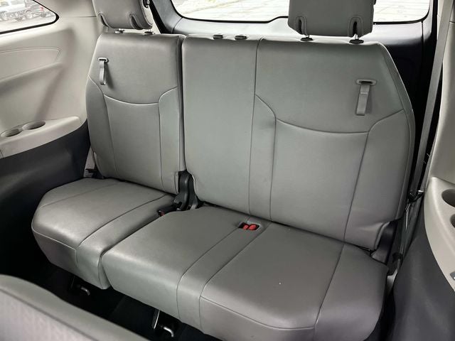 2023 Toyota Sienna XLE 8 Passenger