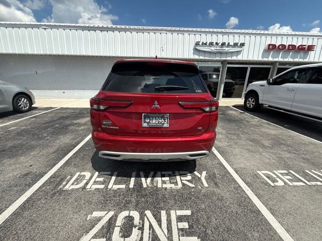 2023 Mitsubishi Outlander SE