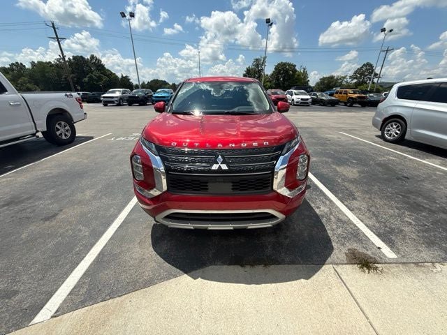 2023 Mitsubishi Outlander SE