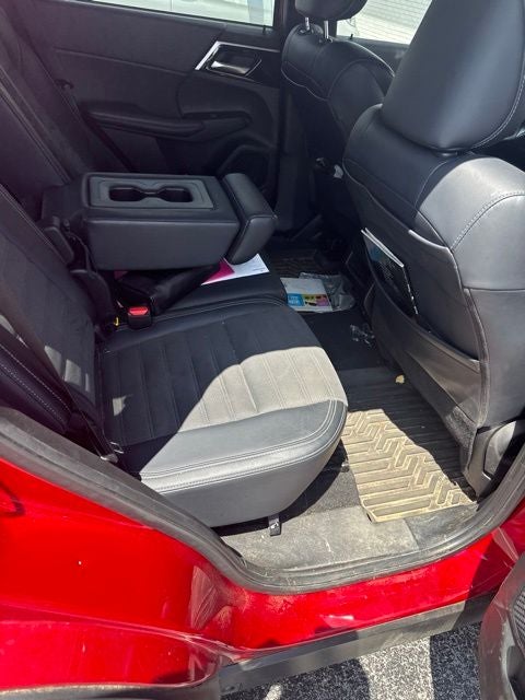 2023 Mitsubishi Outlander SE