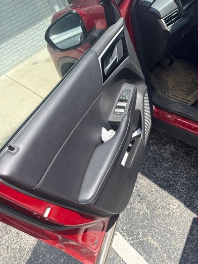 2023 Mitsubishi Outlander SE