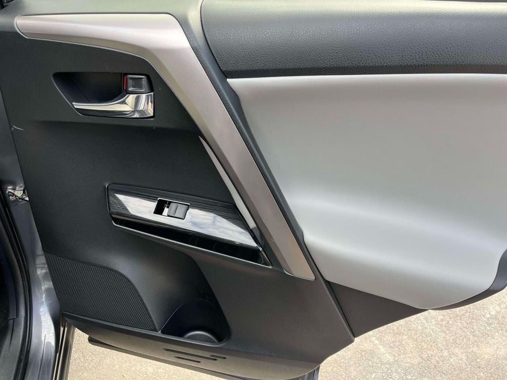 2017 Toyota RAV4 Hybrid Limited