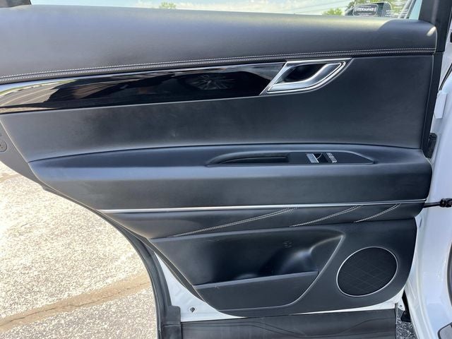 2025 Genesis GV80 2.5T