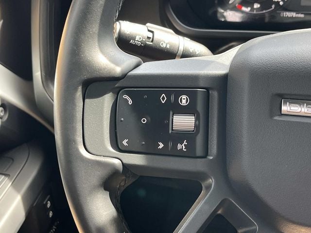2025 Land Rover Defender 130 X-Dynamic SE