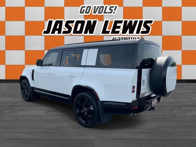 2025 Land Rover Defender 130 X-Dynamic SE