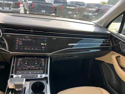 2022 Audi Q7 55 Premium Plus quattro