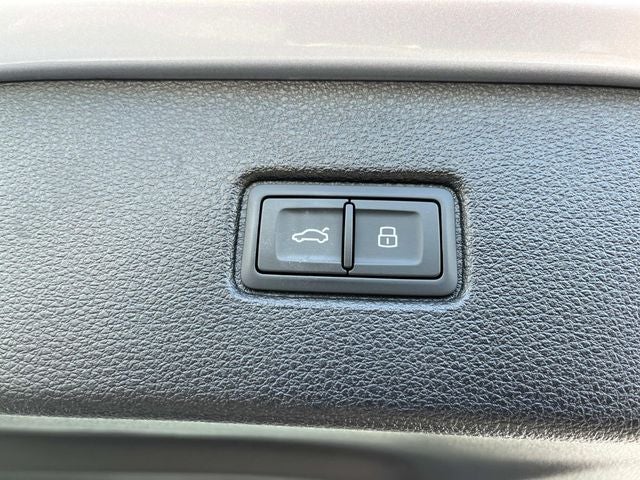 2022 Audi Q7 55 Premium Plus quattro