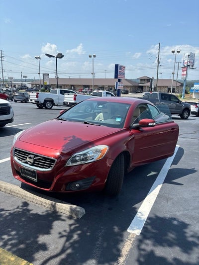 2011 Volvo C70 T5