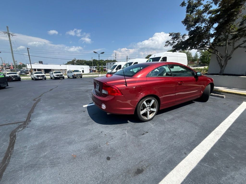 2011 Volvo C70 T5